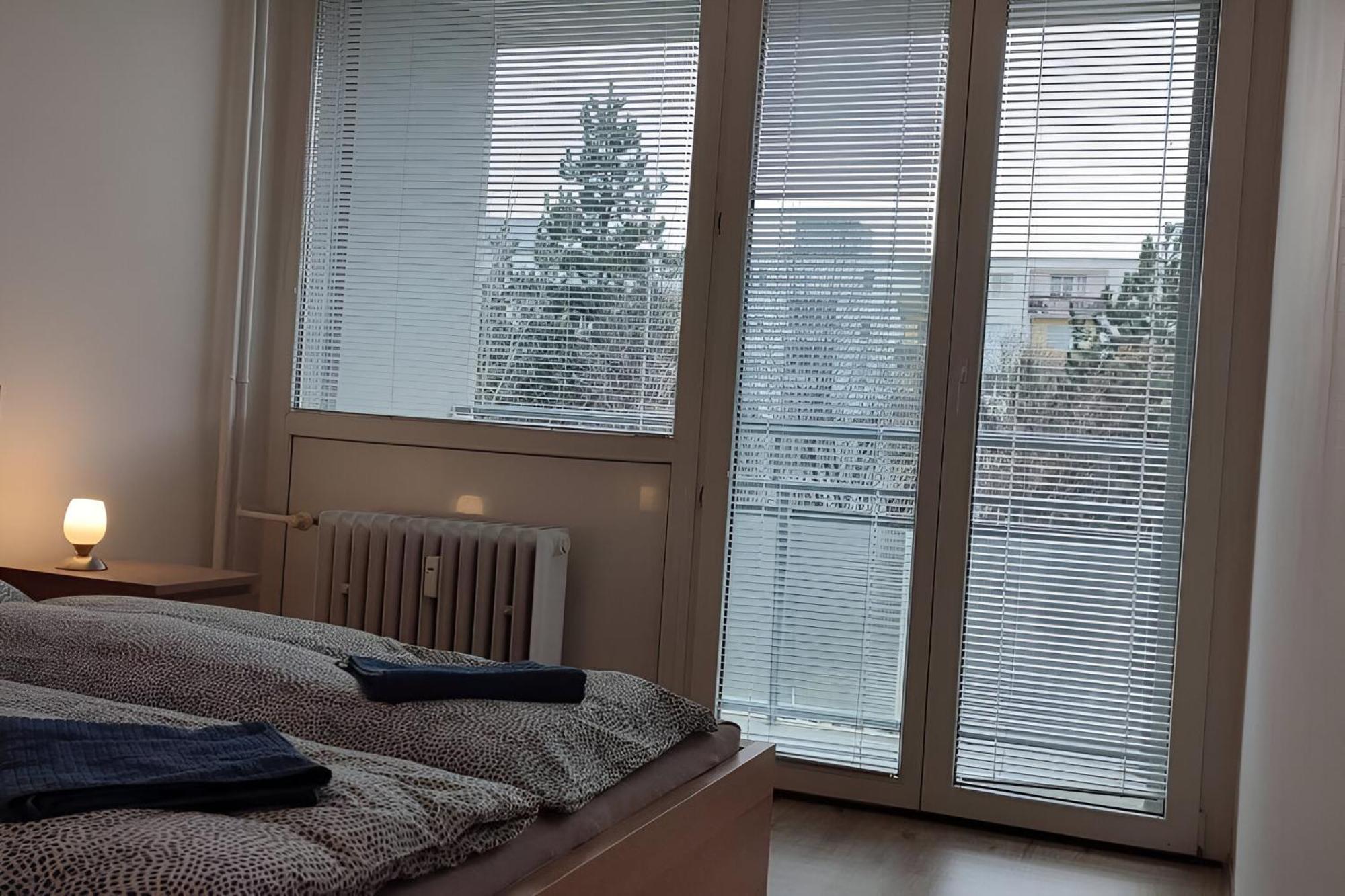 Apartment Big And Sunny With Great Acces To Center Pressburg